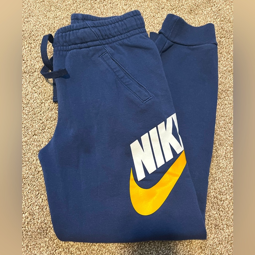 Nike boys sweat pants